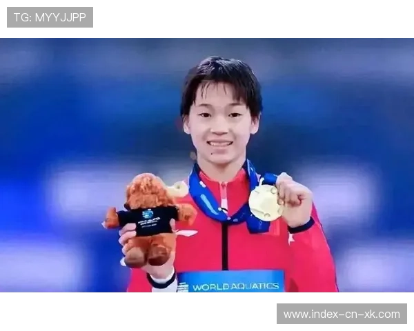 奥运冠军回母校演讲：全场沸腾